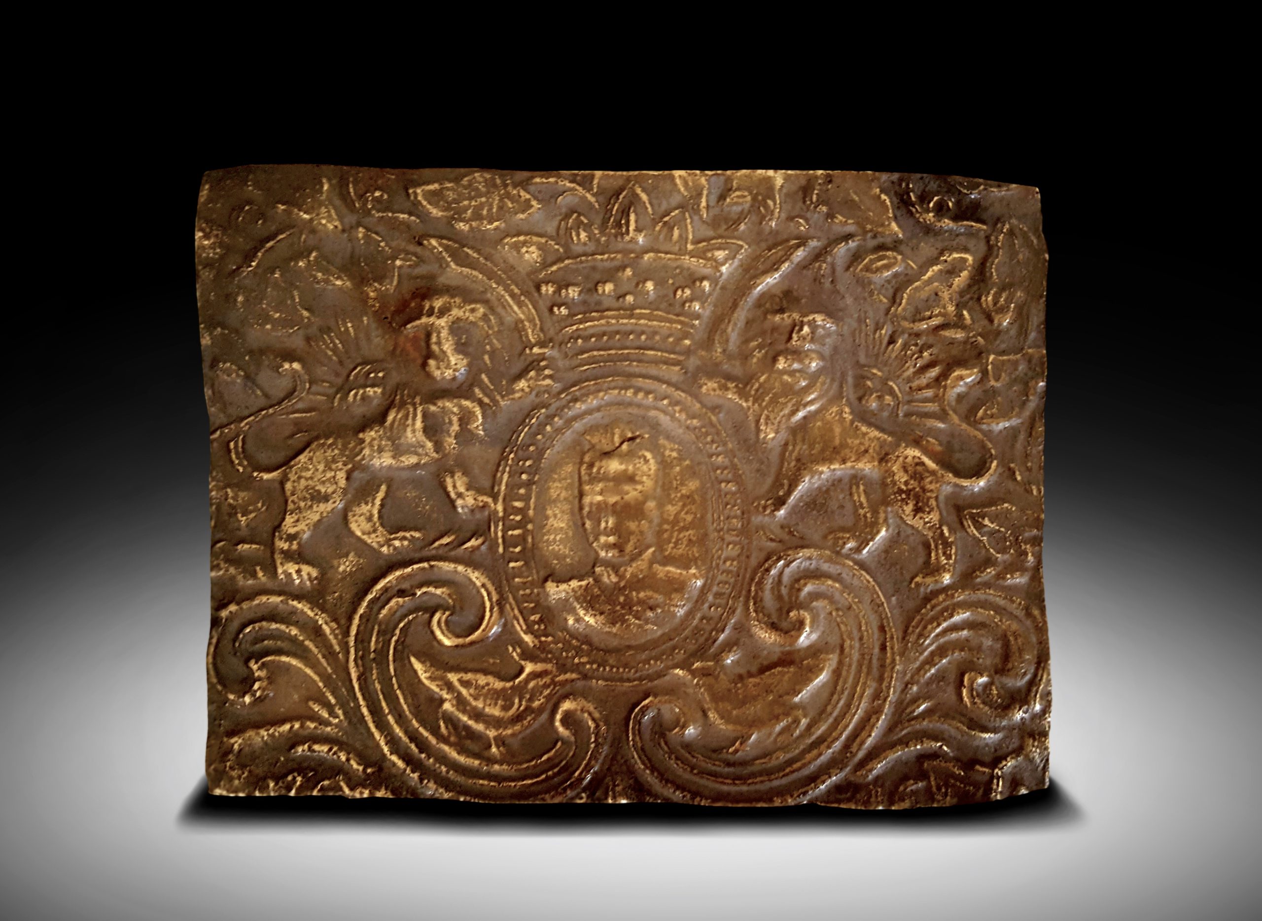 PERSIAN QAJAR PICTORIAL BRASS PLAQUE Hatefi collections